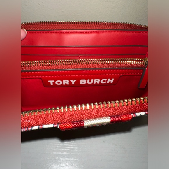 Tory Burch - Long Zip Wallet Gemini Link Matte Canvas Red Woven - Picture 4 of 6